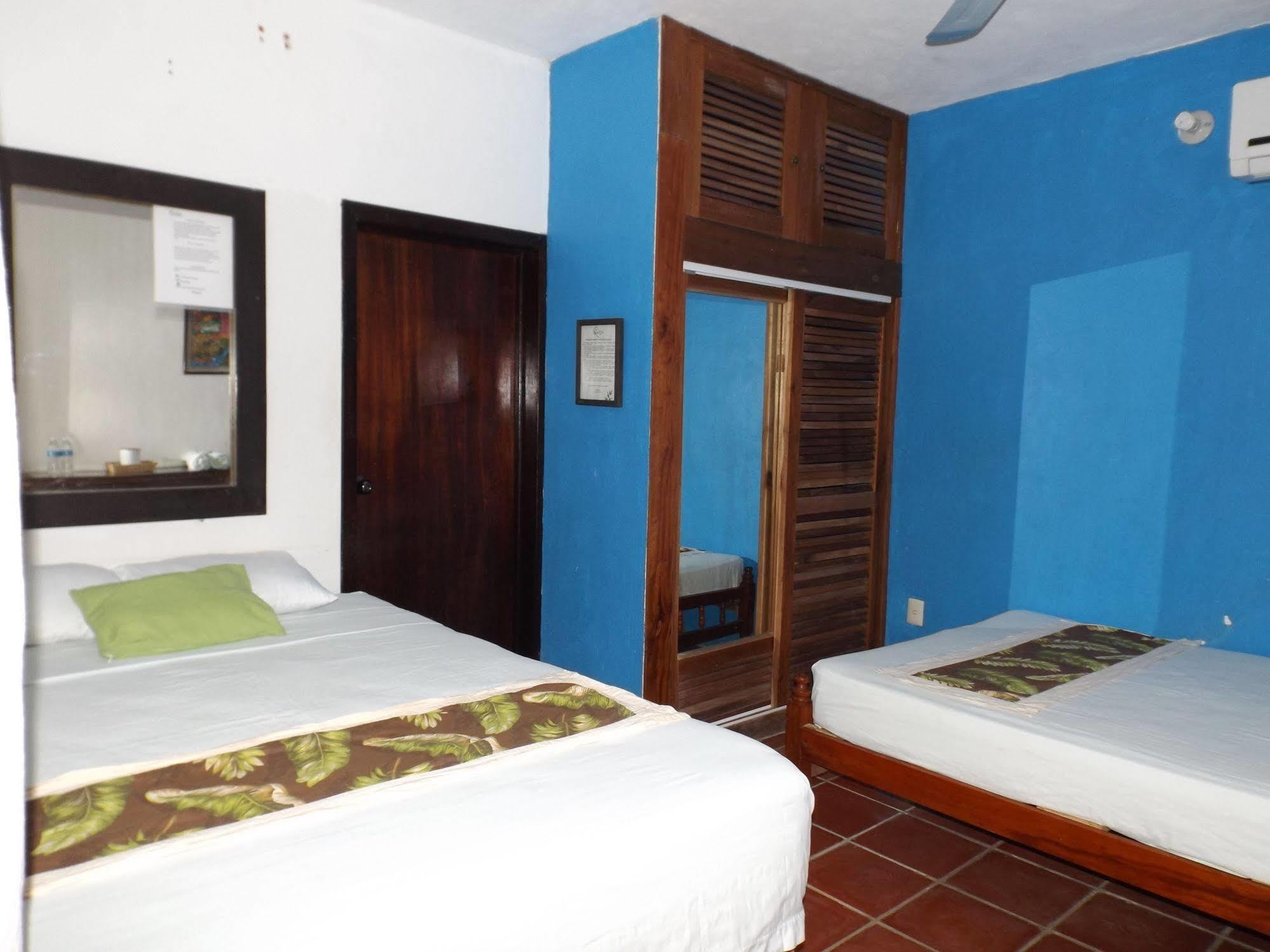 Nido Del Quetzal Hotell Bacalar Exteriör bild