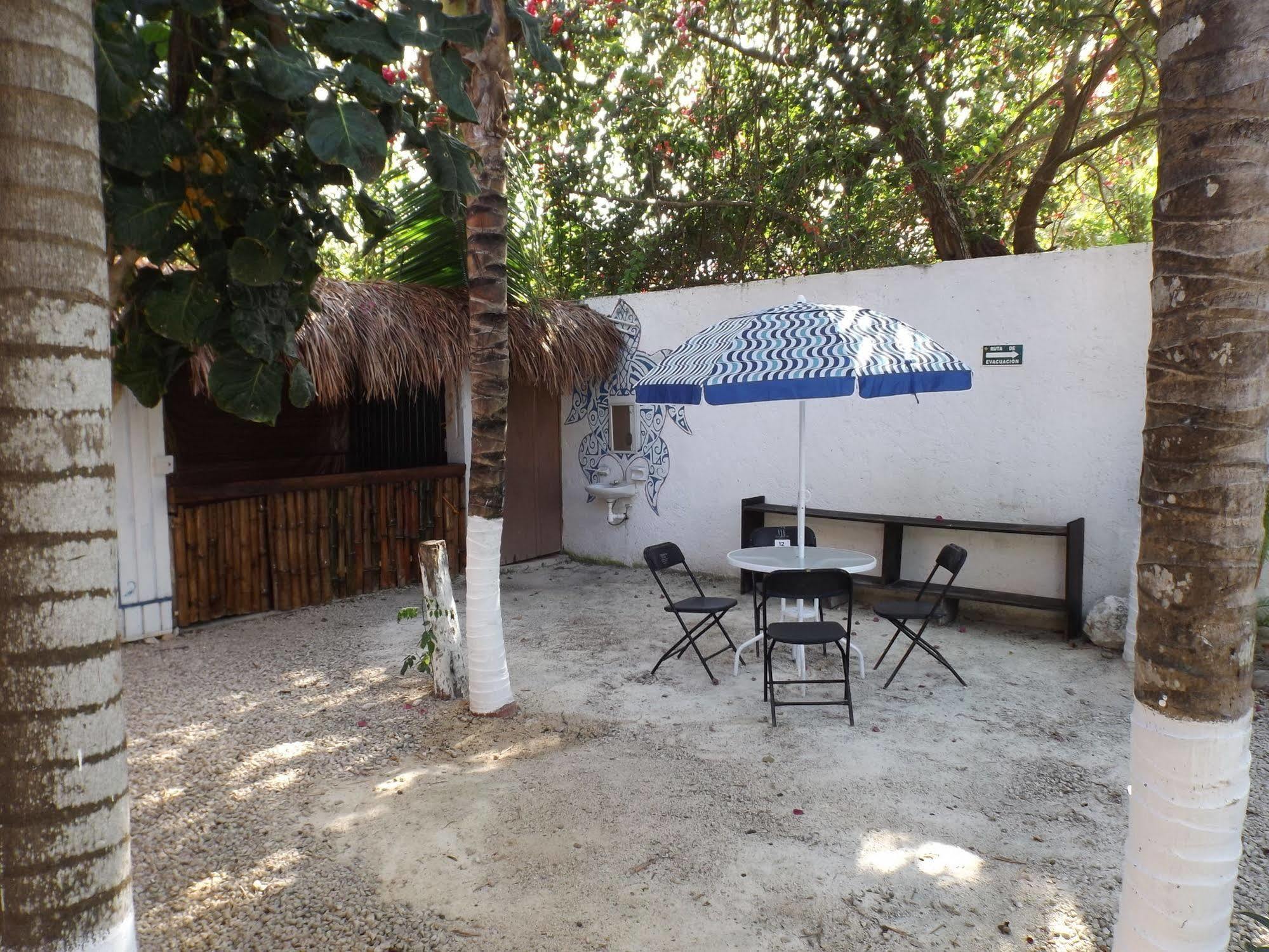 Nido Del Quetzal Hotell Bacalar Exteriör bild