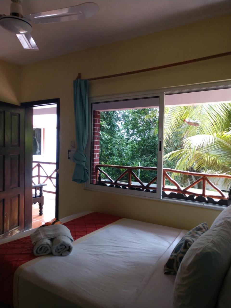 Nido Del Quetzal Hotell Bacalar Exteriör bild